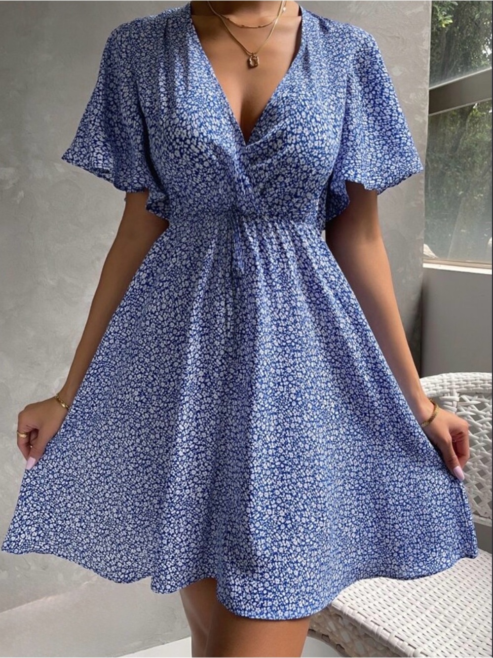 SHEIN Blue White Ditsy Floral V Neck Flutter Sleeve Mini Dress L